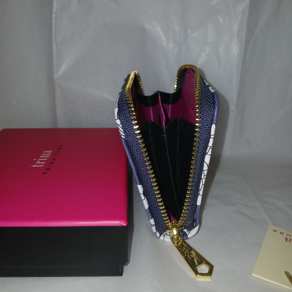 Trina Turk Zip Around Cardholder Wallet In Box, Faux Leather, Floral - Picture 8 of 9